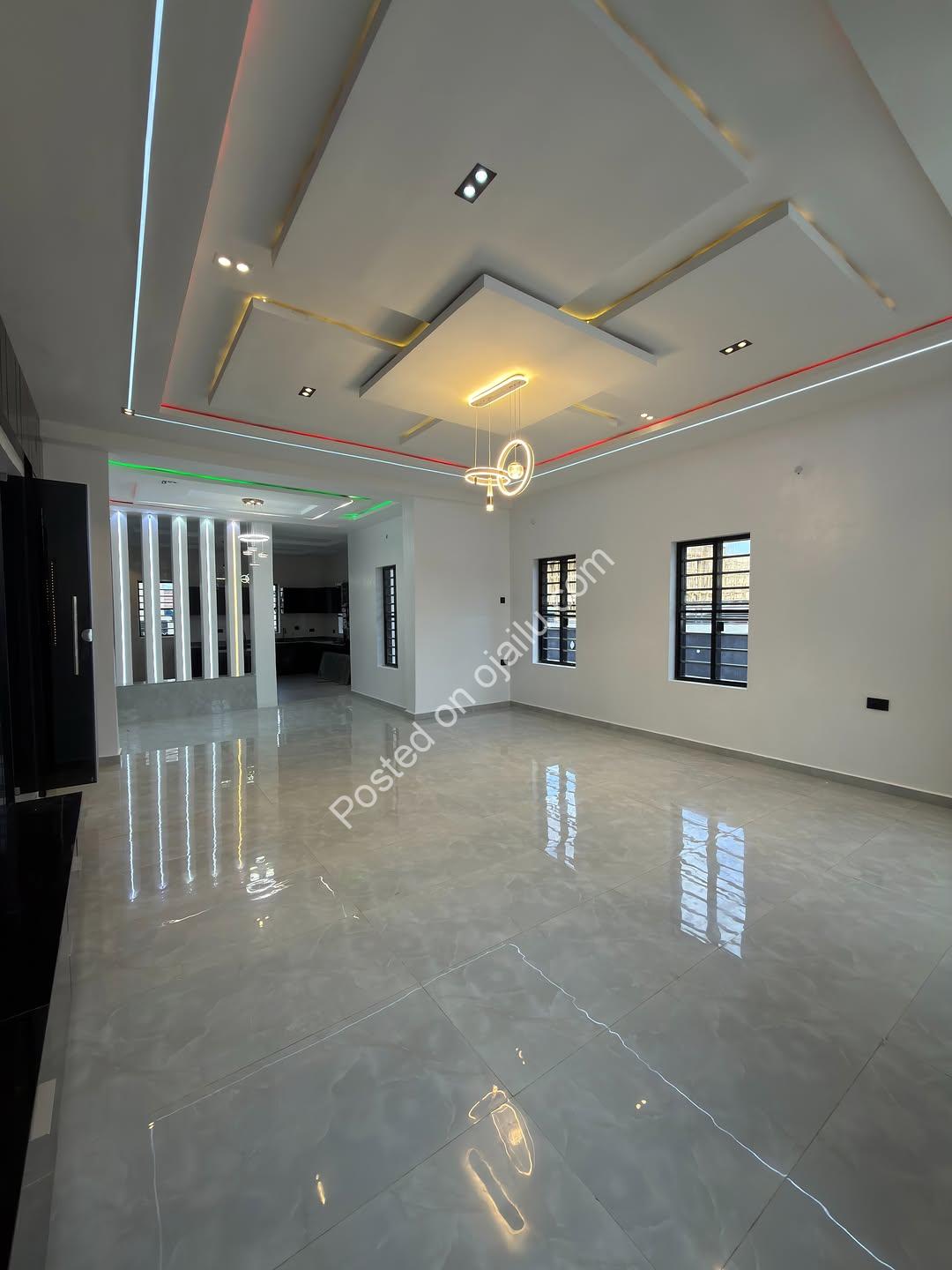 Newly Built 6 En-Suite Bedrooms in Secured GRA Estate