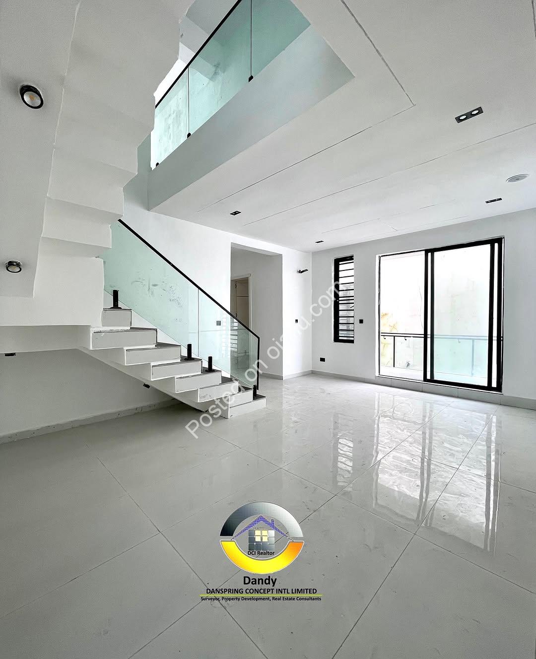 Stunning 5-Bed Duplex with Private Cinema & Rooftop in Chevron