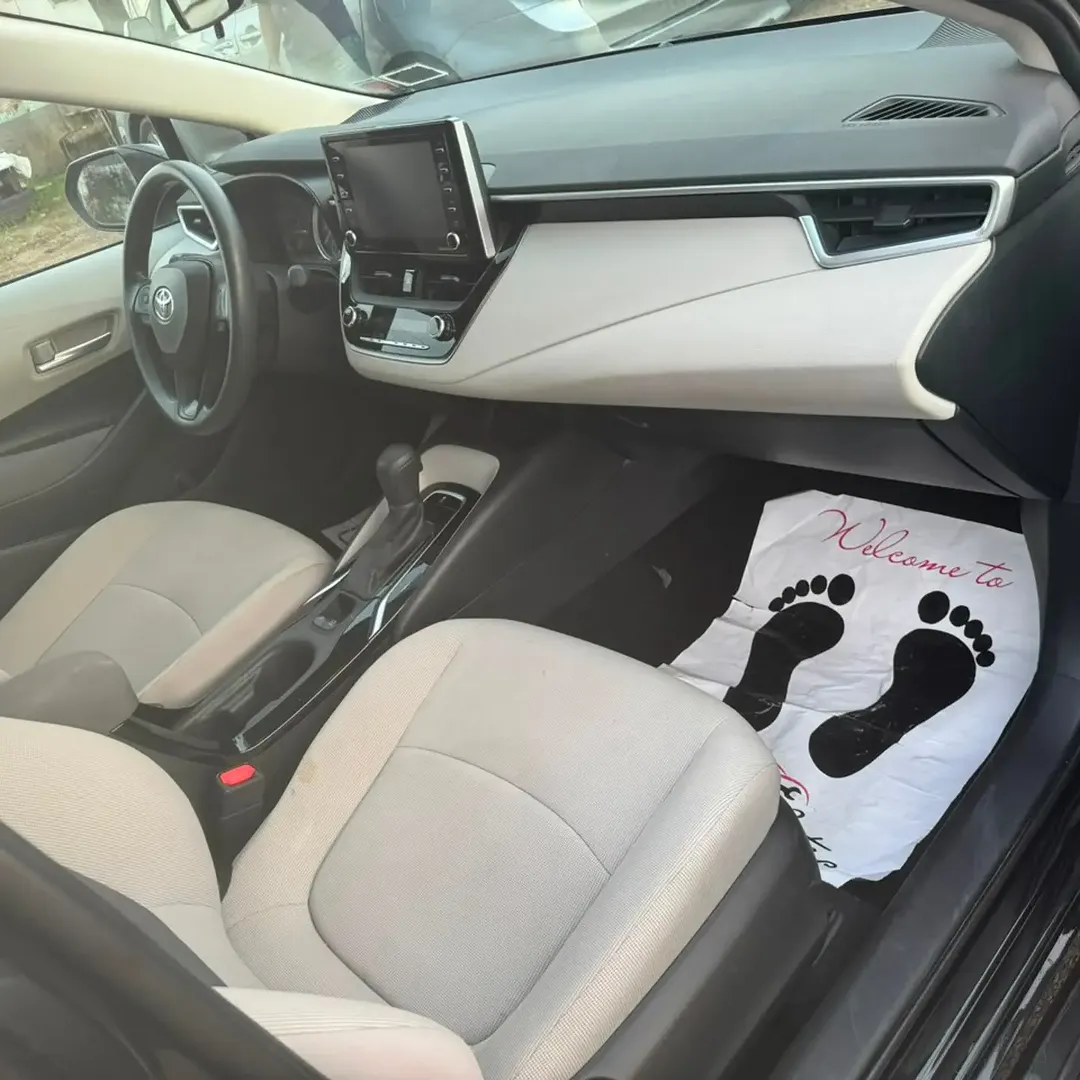 Low-Mileage 2022 Corolla, Accident-Free!