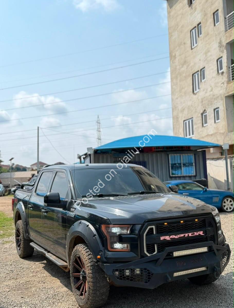 2015 Ford F150 Raptor – Luxury & Power, N38M