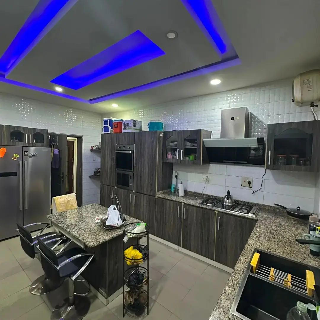 Mandela Estate Duplex: Move-In Ready!