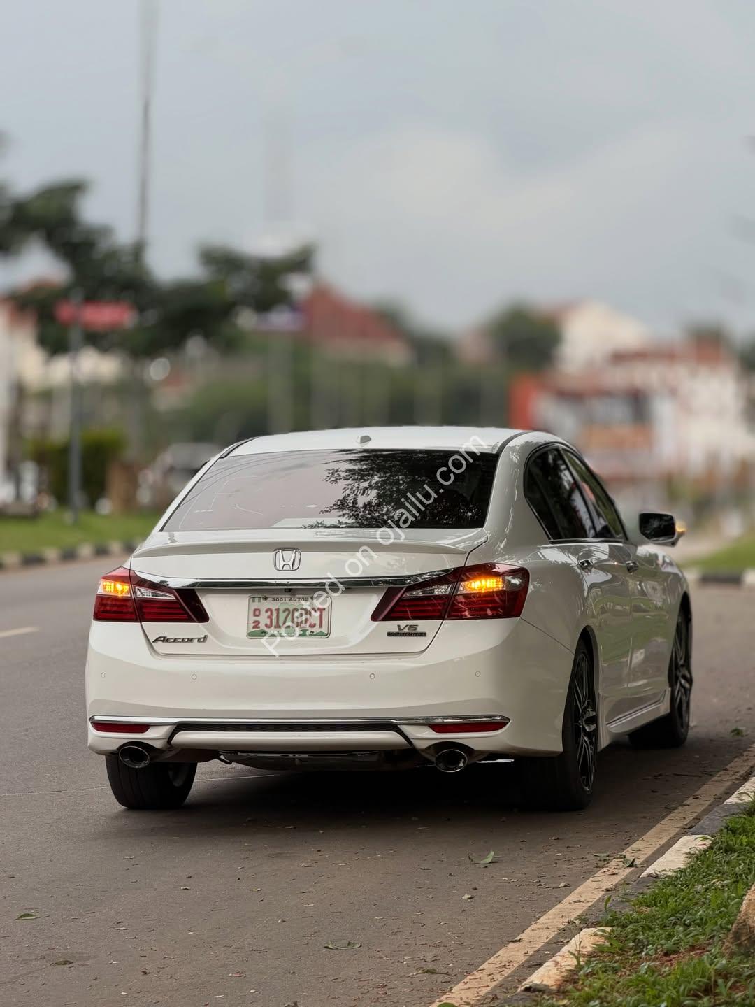 2016 Honda Accord V6 Touring – Duty-Paid, Priced to Move!