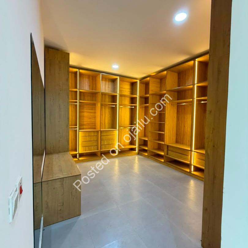 Ikoyi’s Finest: 5-Bed Smart Duplex with Cinema & Pool