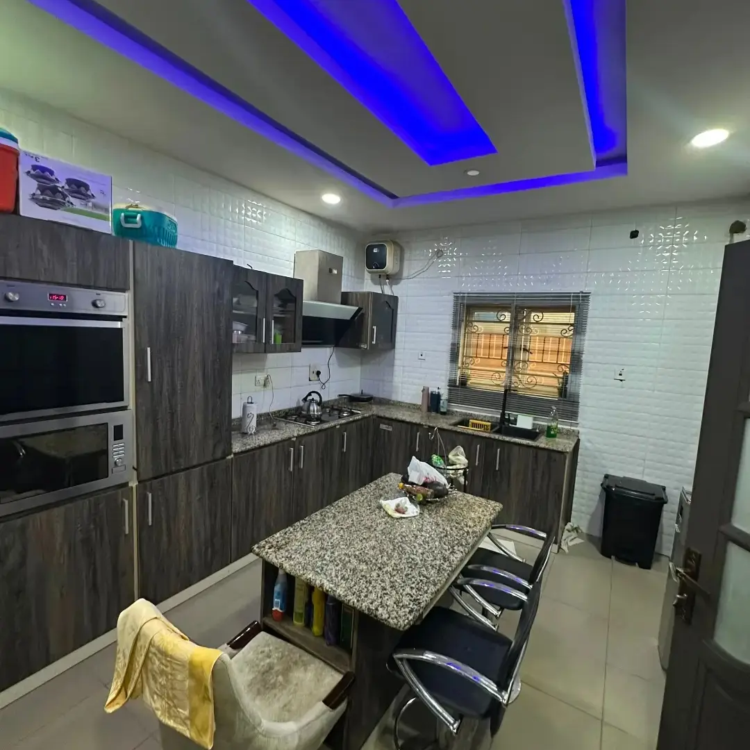 Mandela Estate Duplex: Move-In Ready!