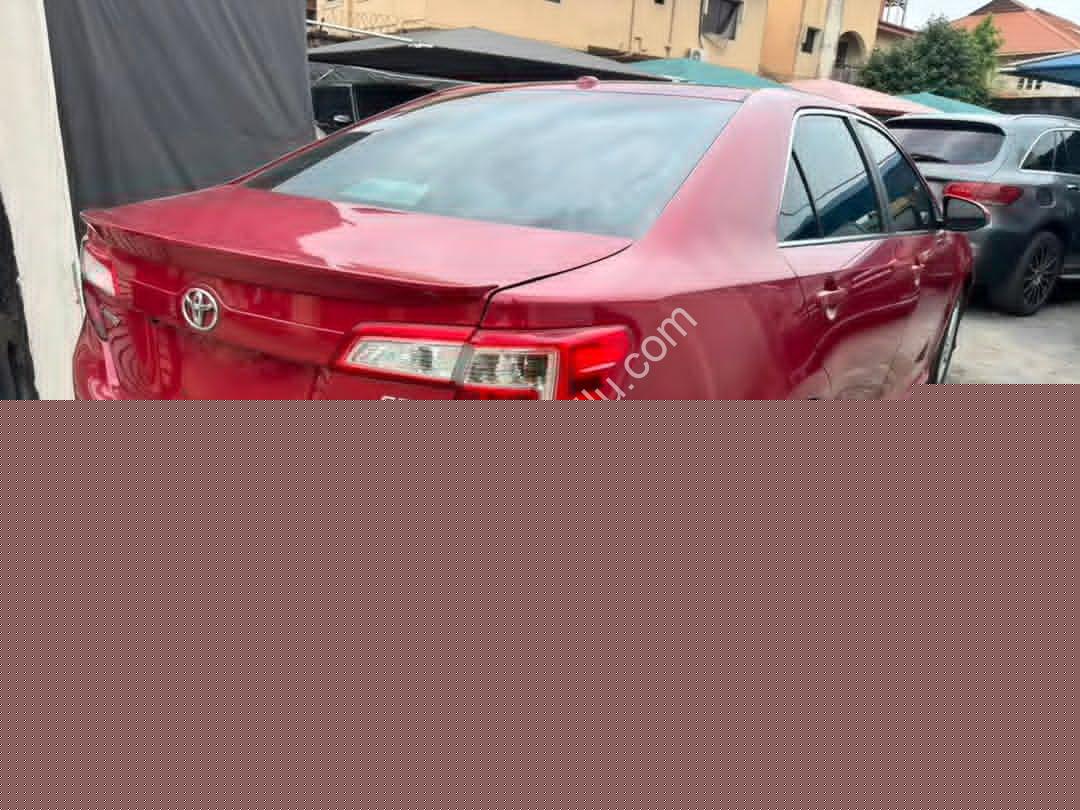 Toyota Camry Sport 2014 – Pristine & Foreign Used!