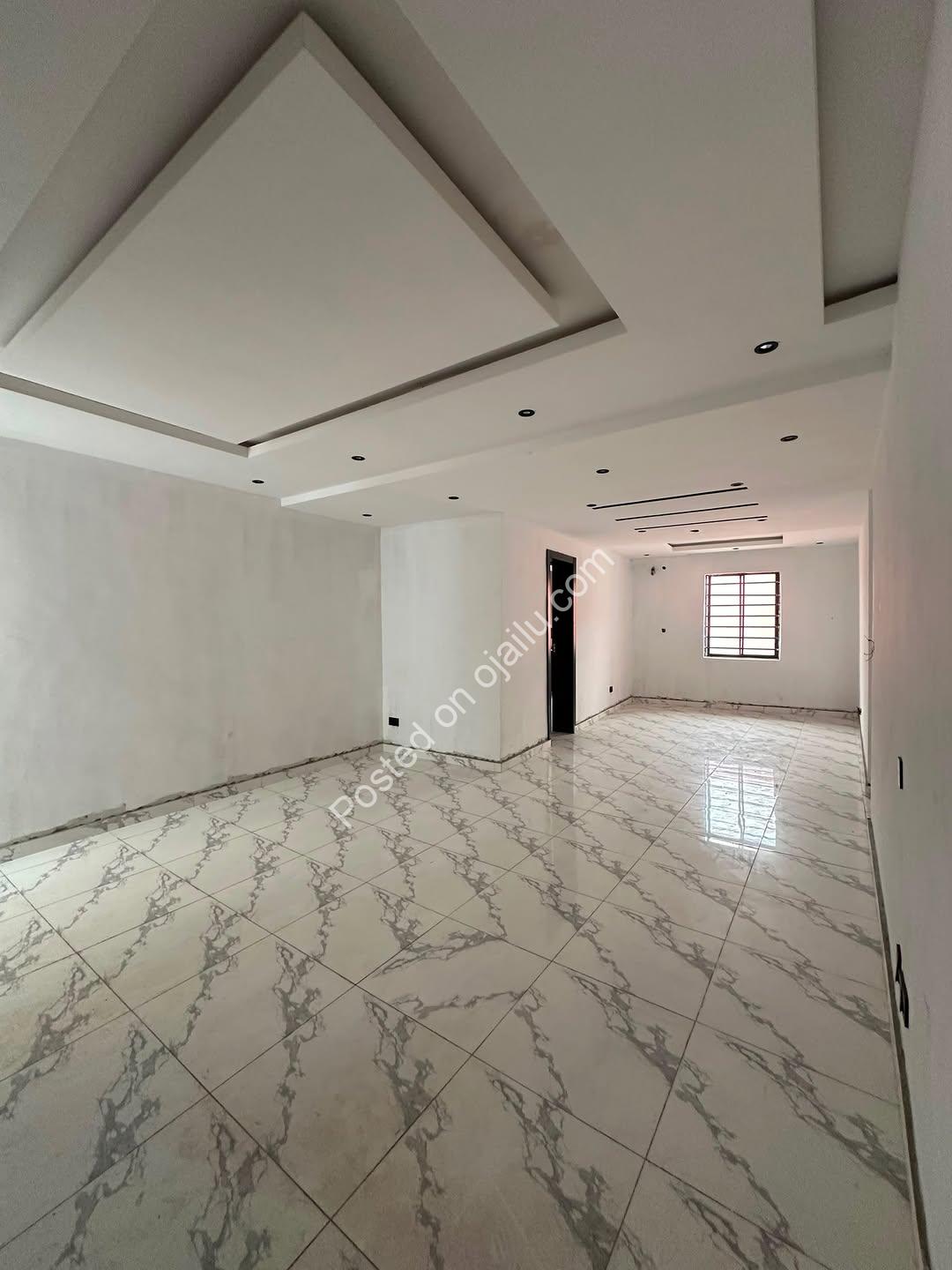 2-Bed Ensuite Short-Let Goldmine in Ikate Lekki