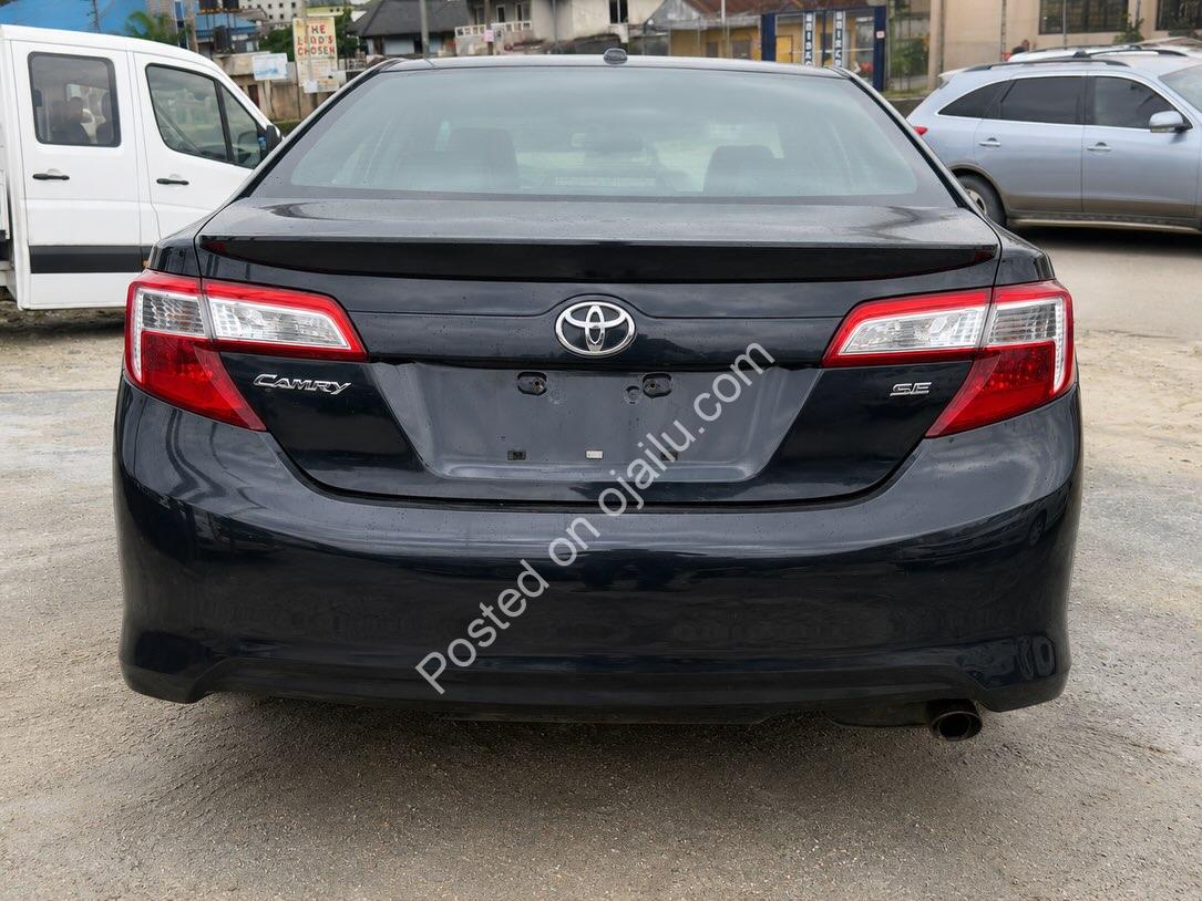 2013 Toyota Camry: Smooth, Clean & Ready to Drive