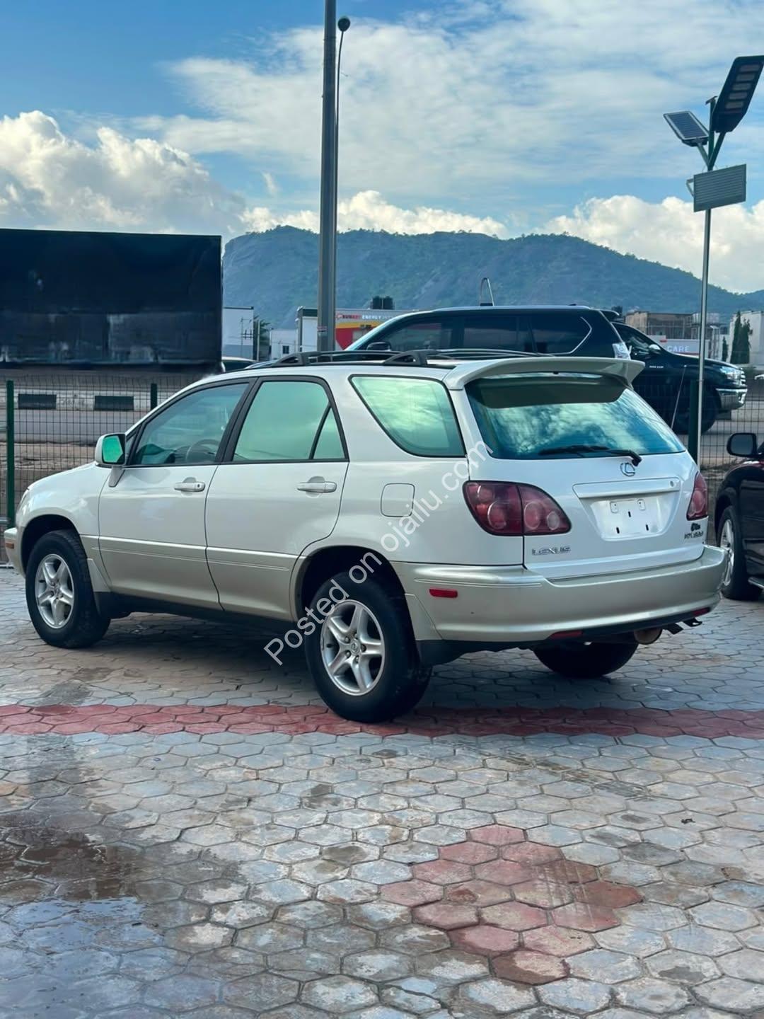 2000 Lexus RX300: Clean Belgian Spec!