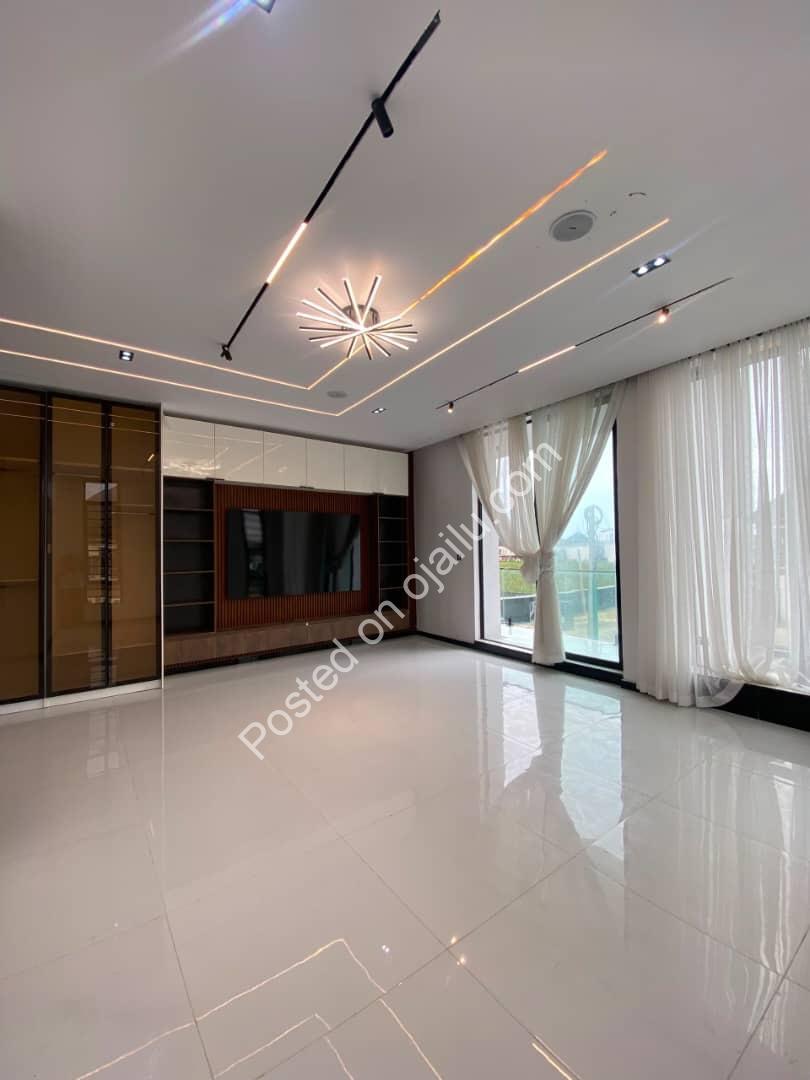 5 Bedroom Masterpiece with Pool in Ologolo
