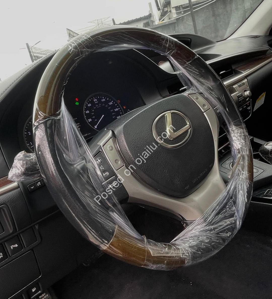 2013 Lexus ES350 Luxury, Loaded & Priced to Sell!