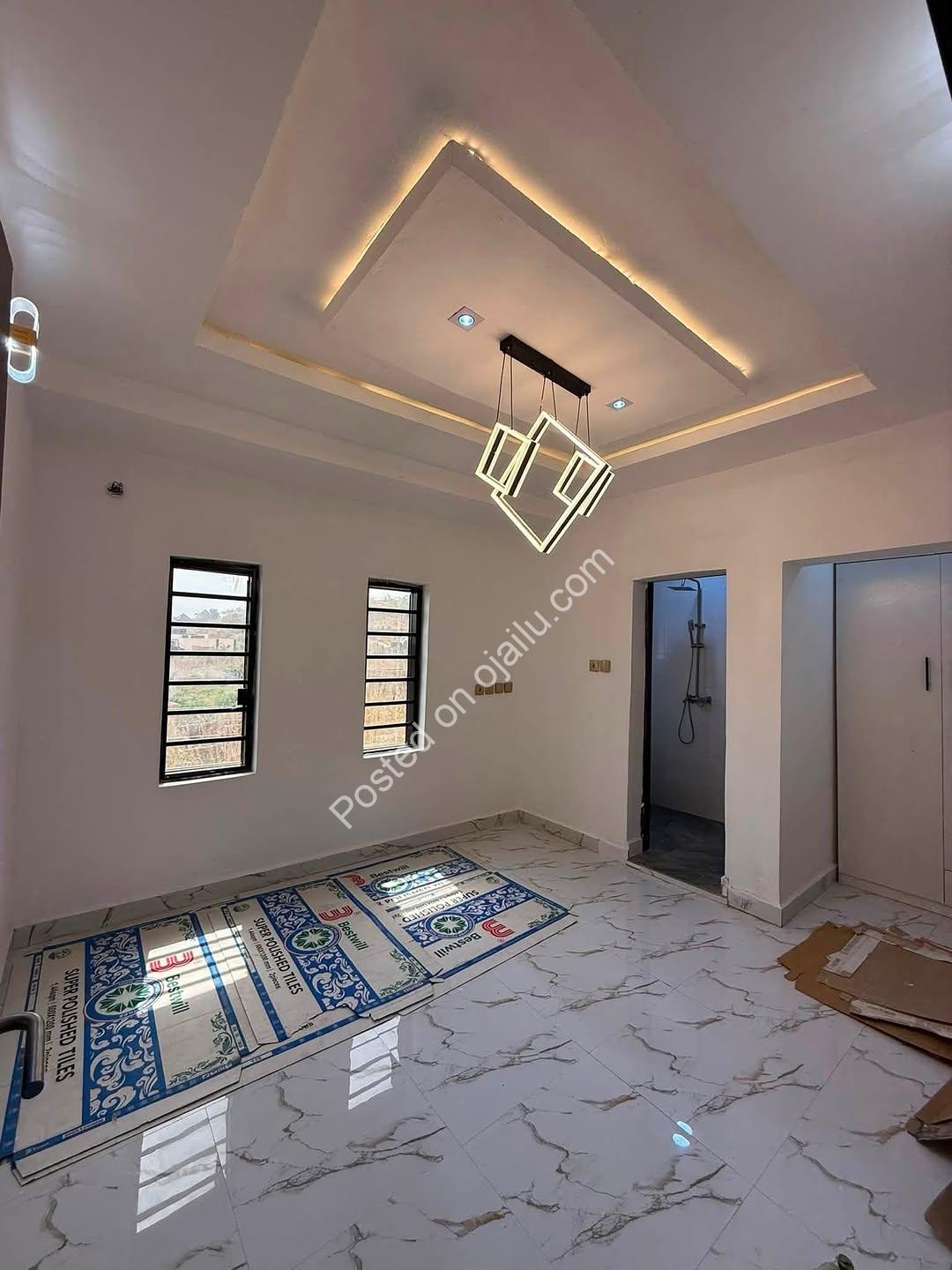 Own Your Enugu Haven: 4 En-Suite Beds in Gated Golf Annex