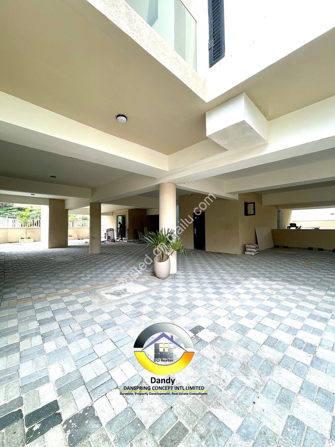 3BR Ensuite Gem with Pool & Gym in Lekki Phase 1
