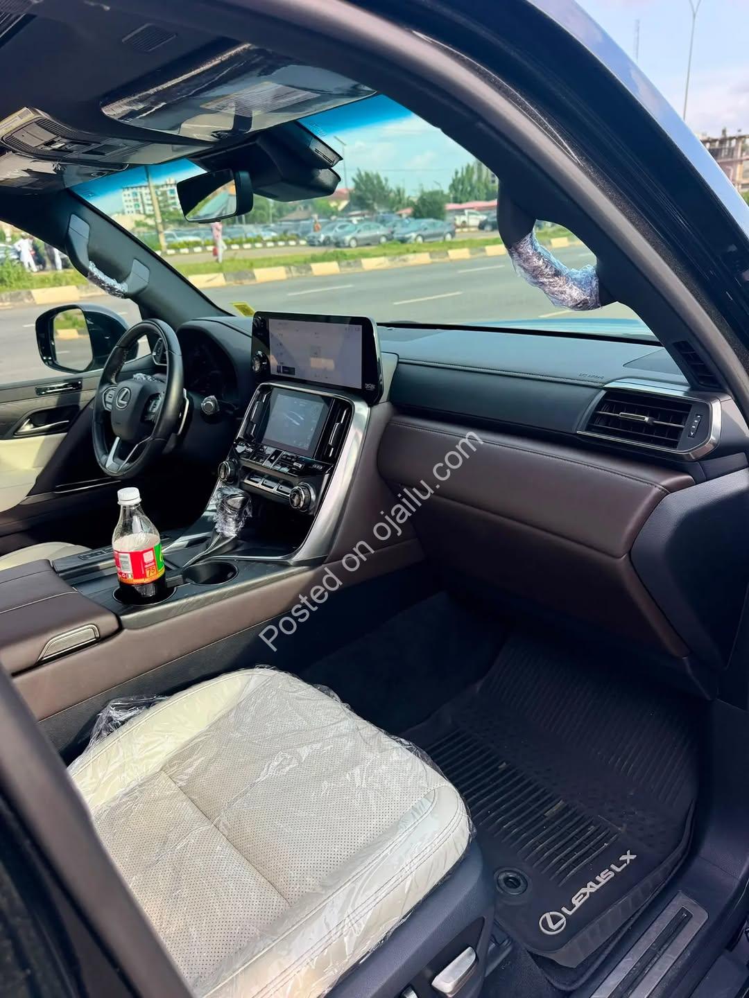 2023 Lexus LX600 – Luxury Unleashed!
