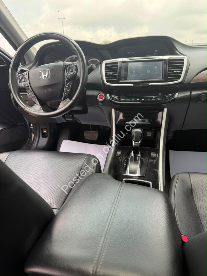V6 Power, Touring Luxury: Yours in Abuja
