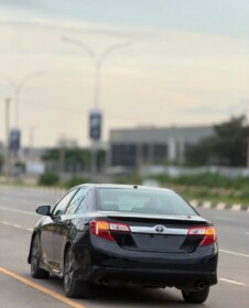 2012 Camry V6: Keyless & Duty Paid!