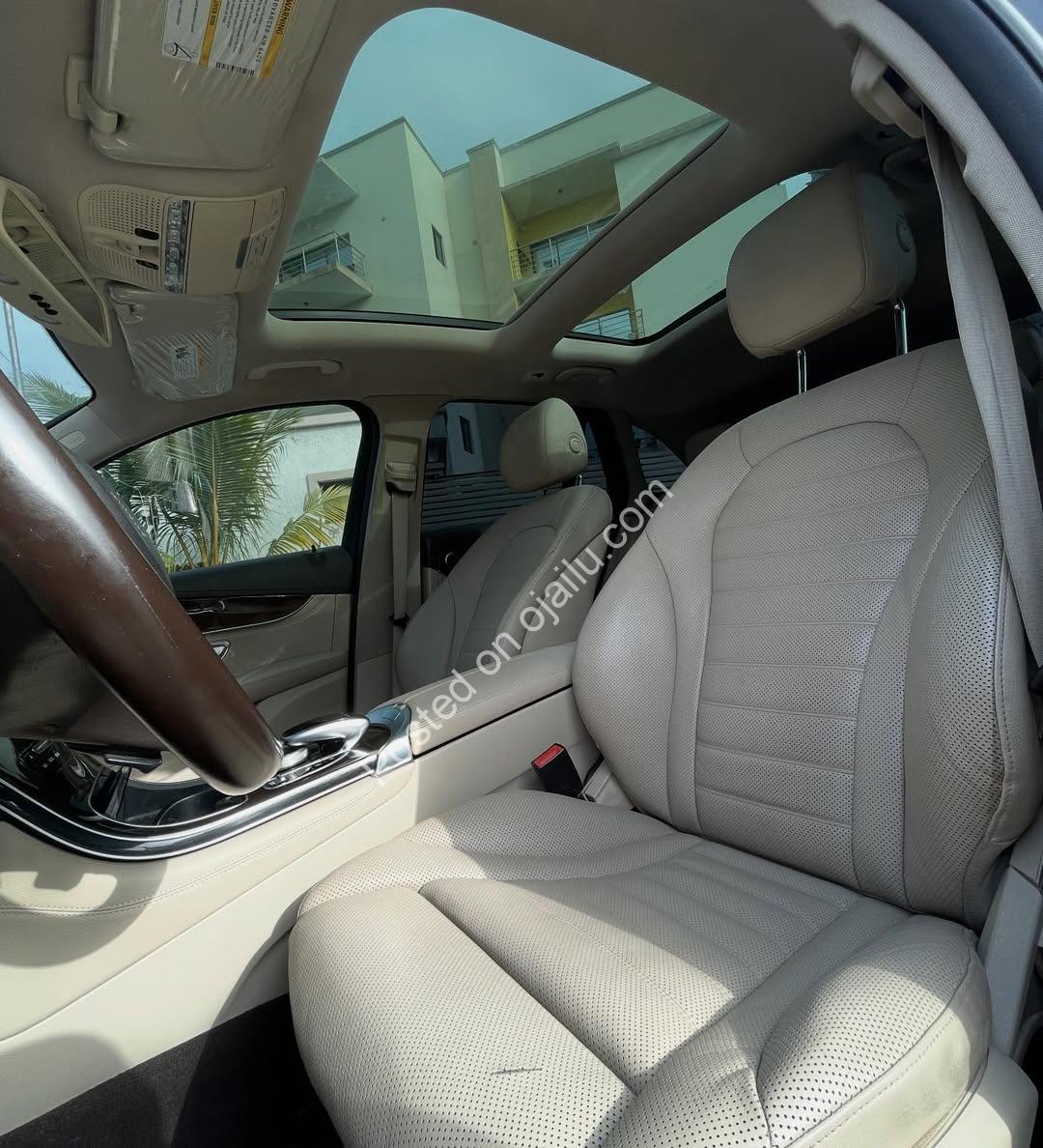 Luxury 2016 GLC300 4Matic – Panoramic Roof & 360° Camera