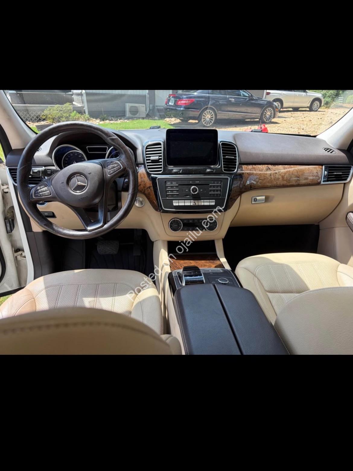 2016 Mercedes GLE350 4Matic: Luxury Fully Loaded