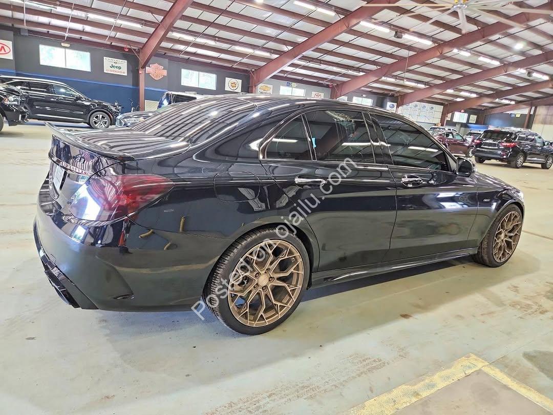 AMG Performance, 4MATIC Grip — V6 Luxury Awaits.
