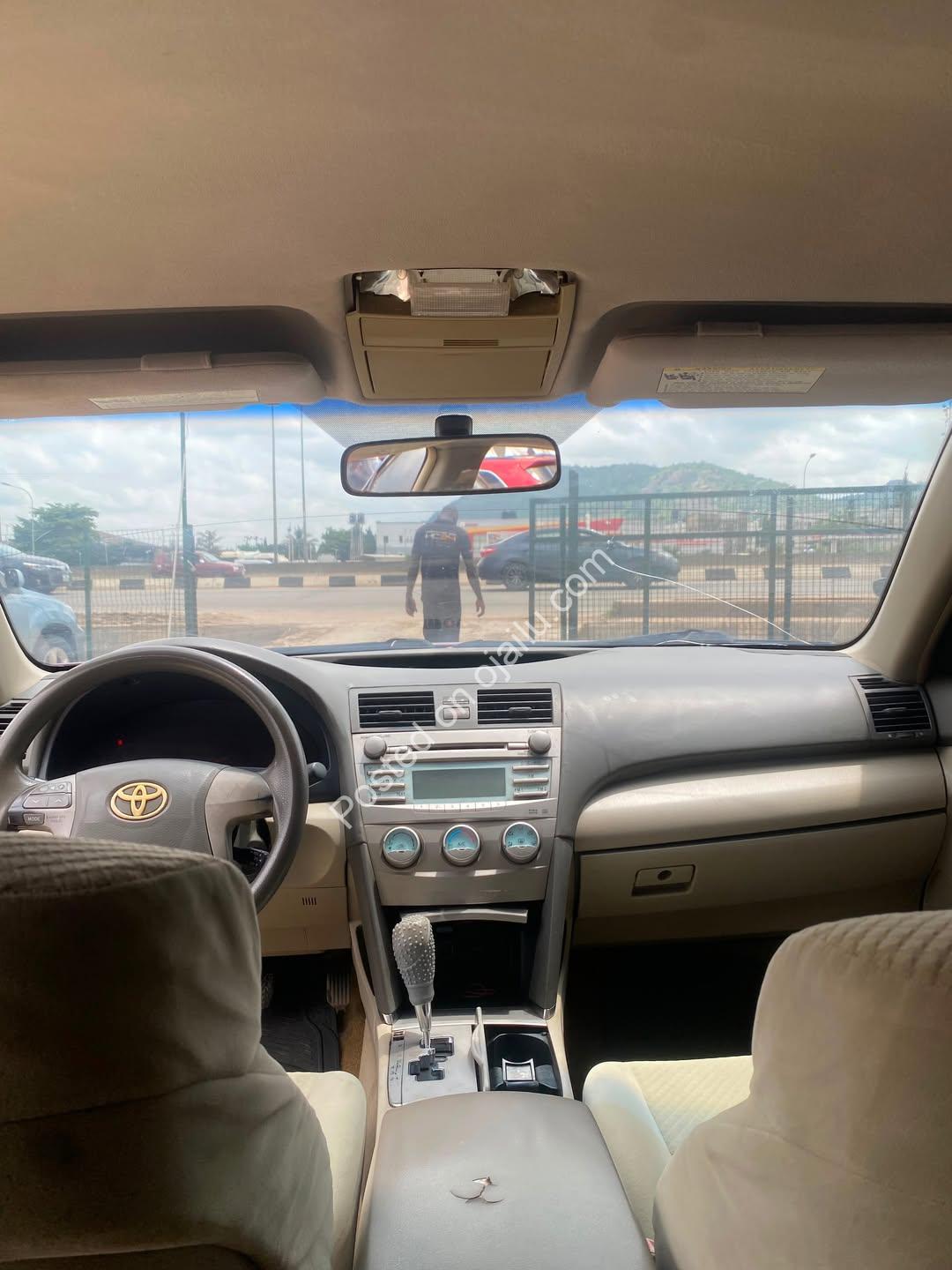 Reliable 2006 Toyota Camry LE – Wine Red Beauty