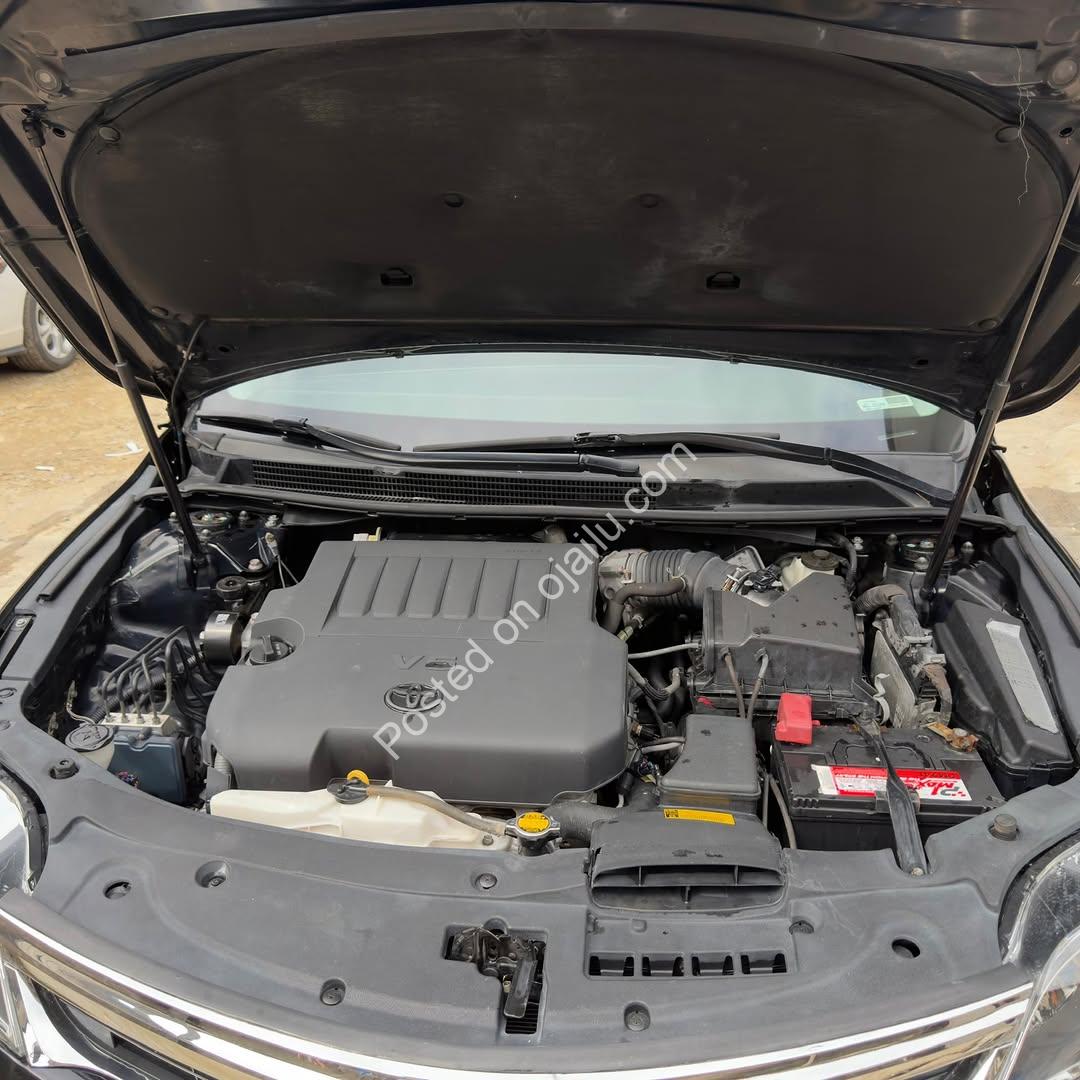 2013 Toyota Avalon XLE – Cleanish Luxury, 16m Only!