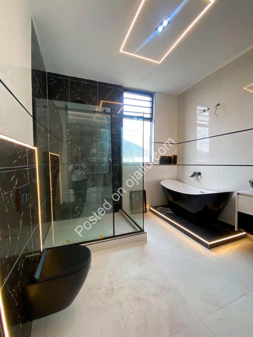 5 Bedroom Masterpiece with Pool in Ologolo