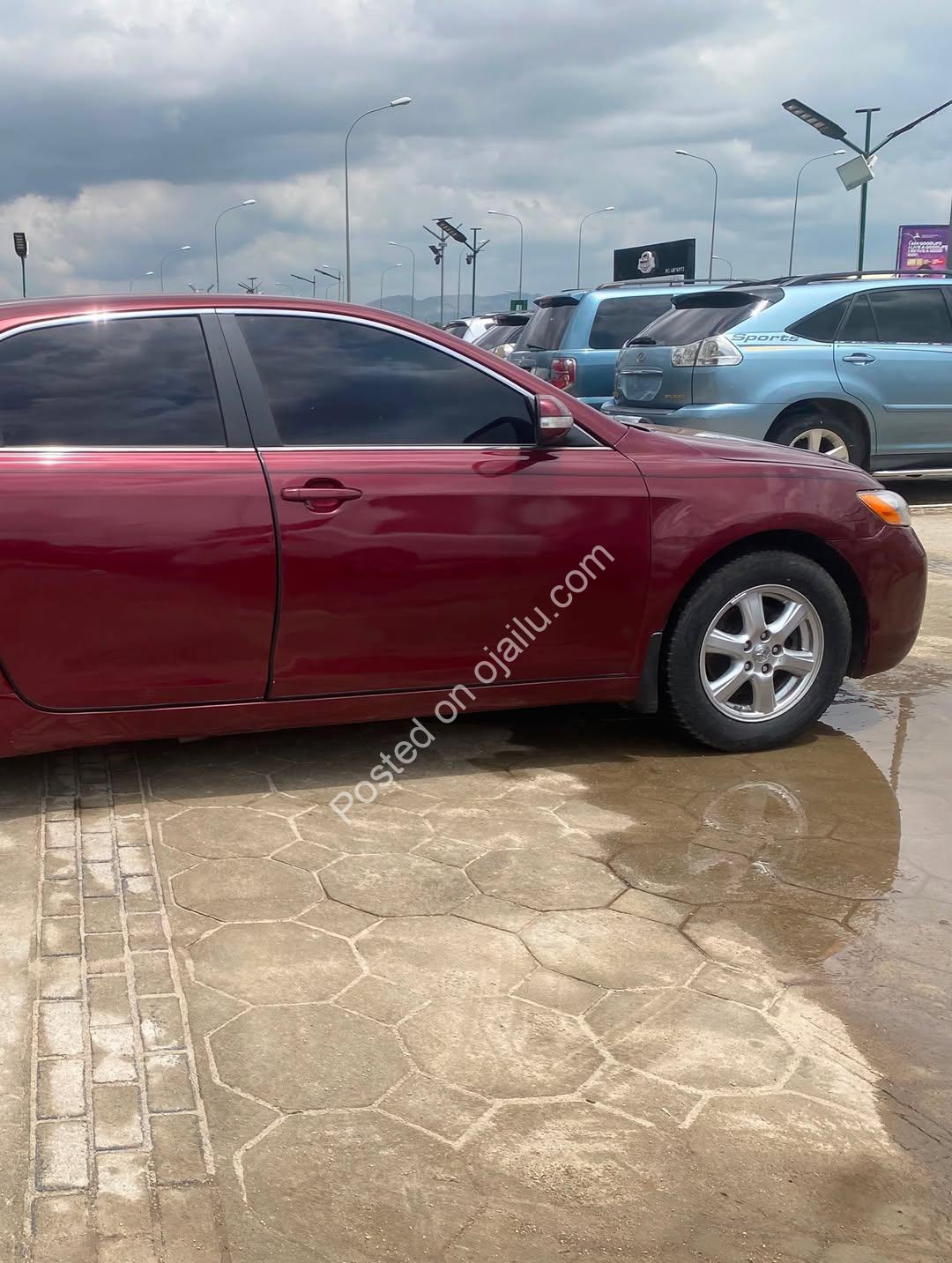Reliable 2006 Toyota Camry LE – Wine Red Beauty