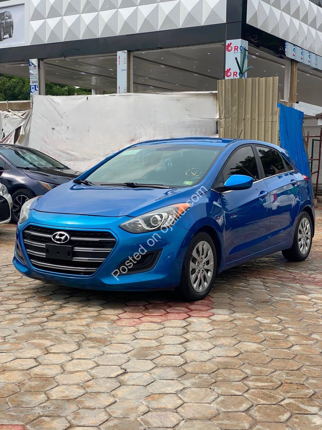 2016 Hyundai Elantra: Belgian Spec, Drive Away!