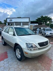 2000 Lexus RX300: Clean Belgian Spec!