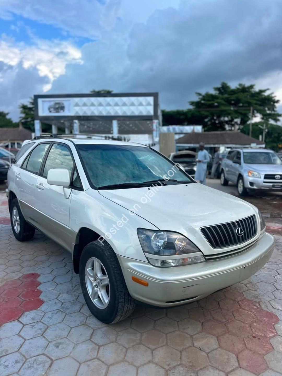 2000 Lexus RX300: Clean Belgian Spec!