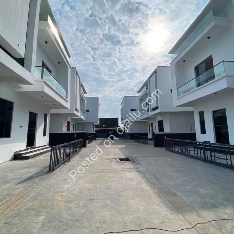 Move-In Ready 4-Bed Duplex + BQ in Idado