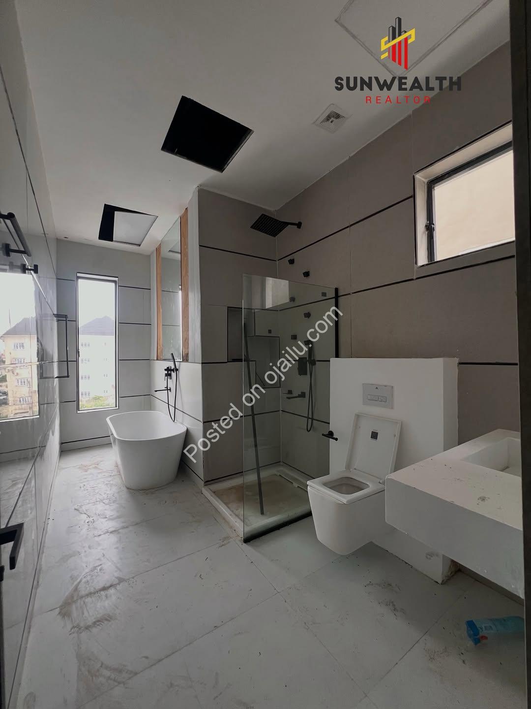 Ikoyi’s Finest: Detached Duplexes with Pool