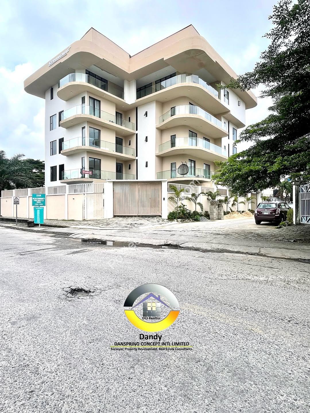 3BR Ensuite Gem with Pool & Gym in Lekki Phase 1