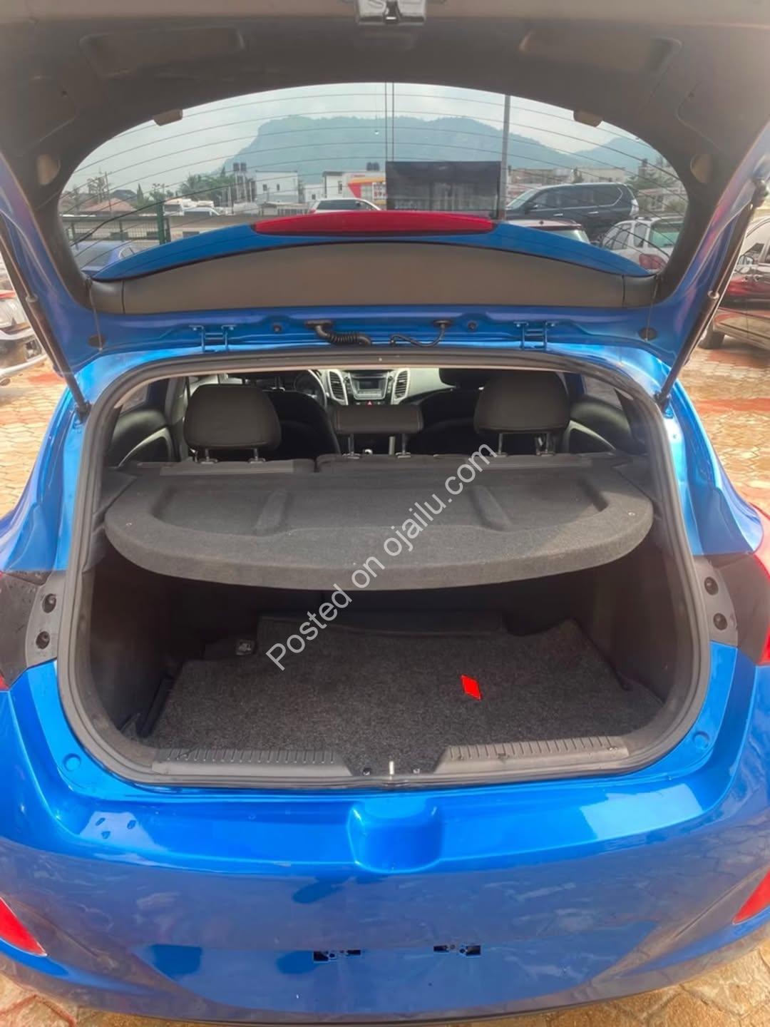 2016 Hyundai Elantra: Belgian Spec, Drive Away!