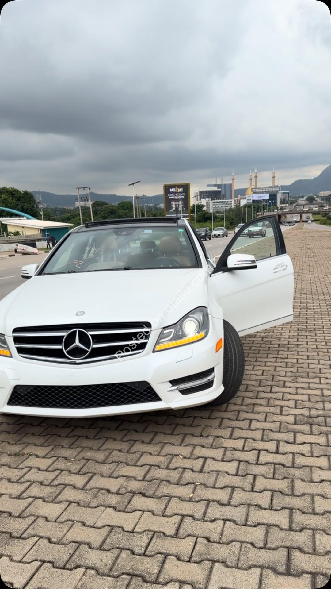 Panoramic-Roof 2013 C350 | Duty-Paid & Pristine