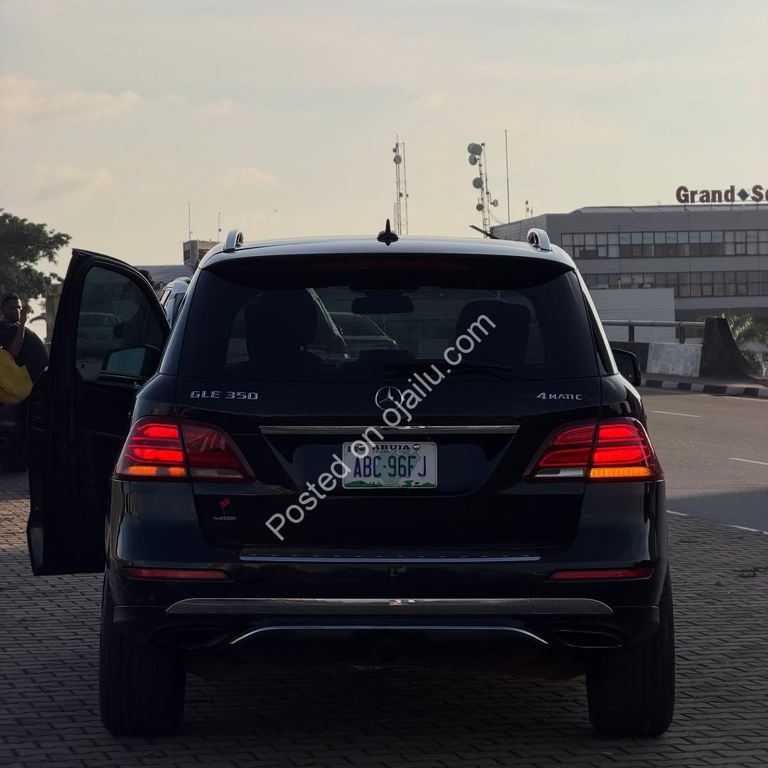 Show-Stopping 2017 GLE350: Double Roof, Duty Paid!