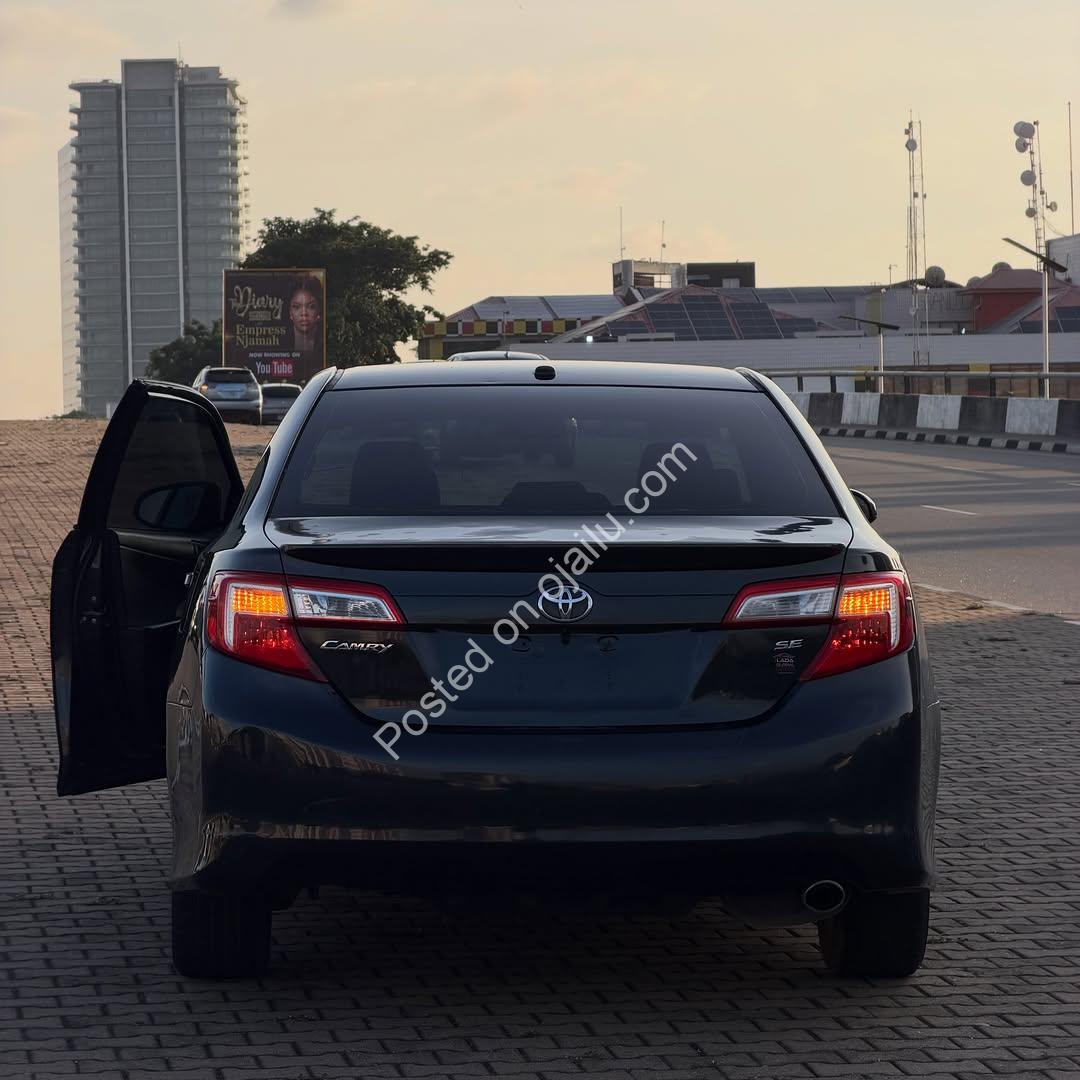 Clean 2013 Toyota Camry SE – Duty Paid, Abuja