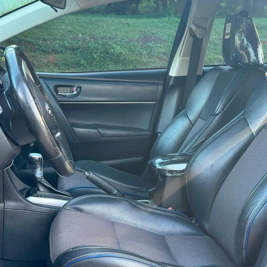 2017 Corolla SE: Moonroof & Keyless – ₦14M!