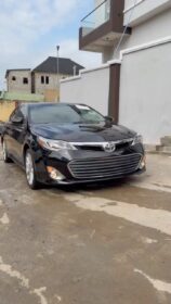 2013 Toyota Avalon XLE – Premium