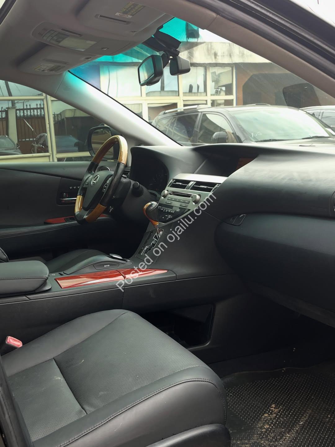 2010 Lexus RX350: Loaded Luxury, Sharp Price