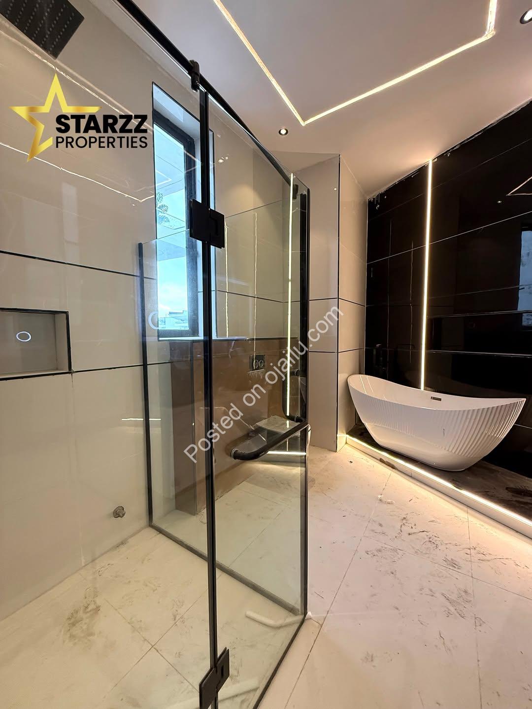 Your Private 5-Bed Escape: Poolside Luxury in Ajah