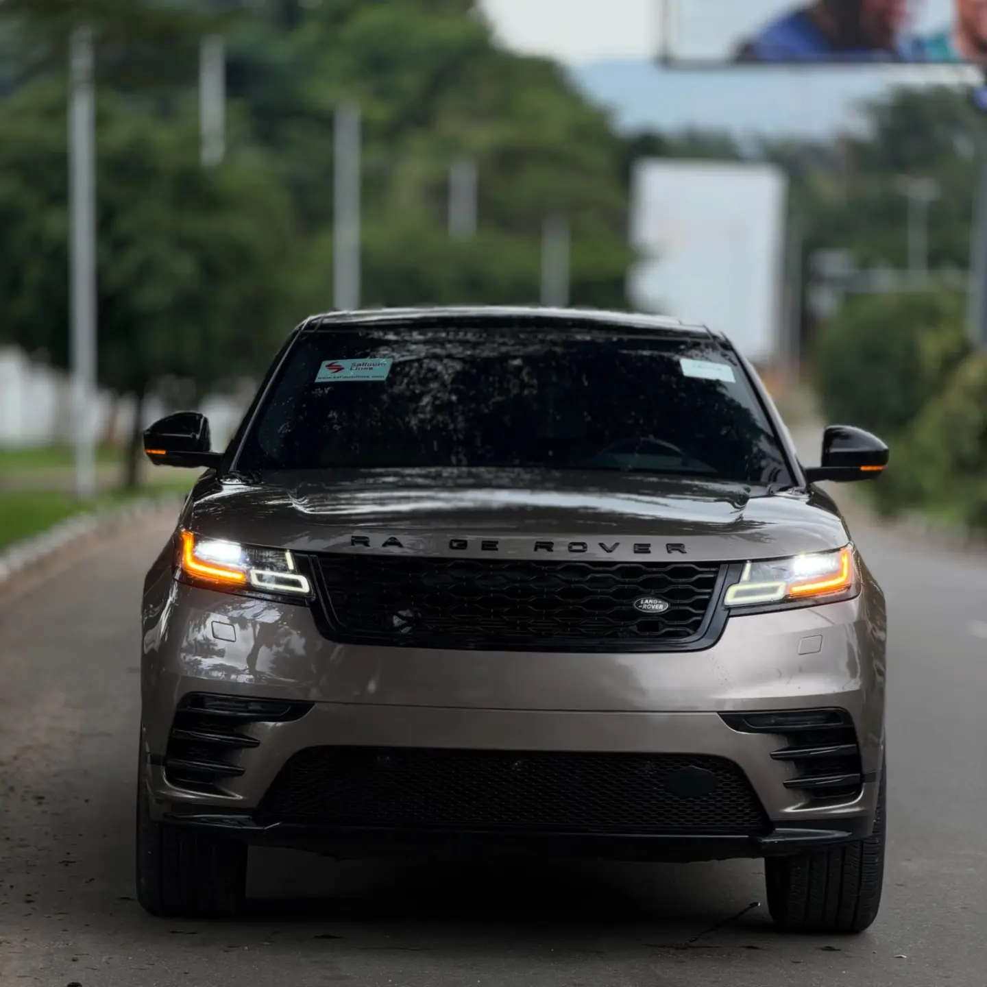 **Supercharged Style & Luxury: 2019 Velar P380**