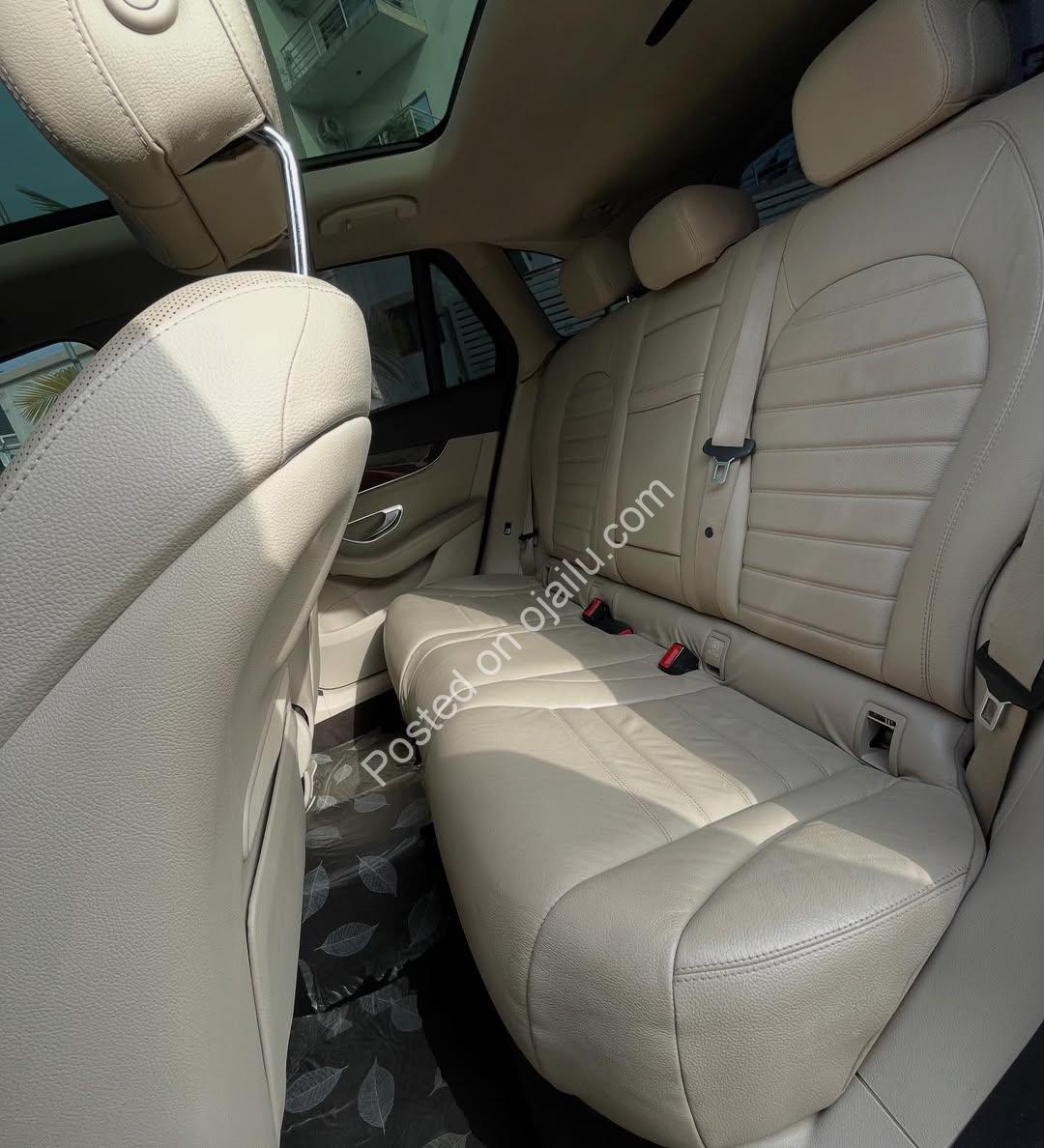 Luxury 2016 GLC300 4Matic – Panoramic Roof & 360° Camera