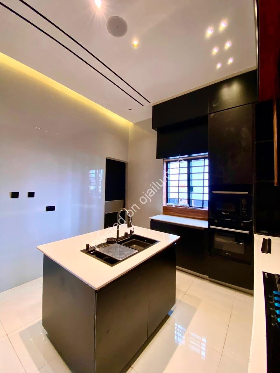Move-In Ready: 4BR En-Suite in Centenary!