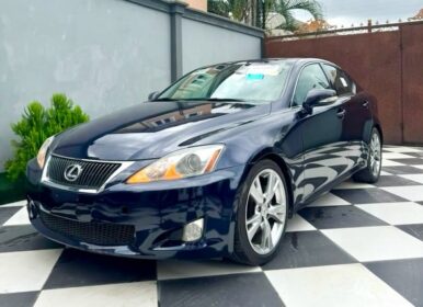 2010 Lexus IS250: Luxury Ride