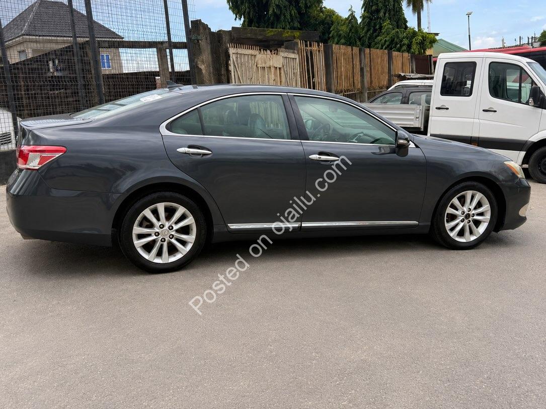 2010 Lexus ES 350: Luxury, Fully Cleared