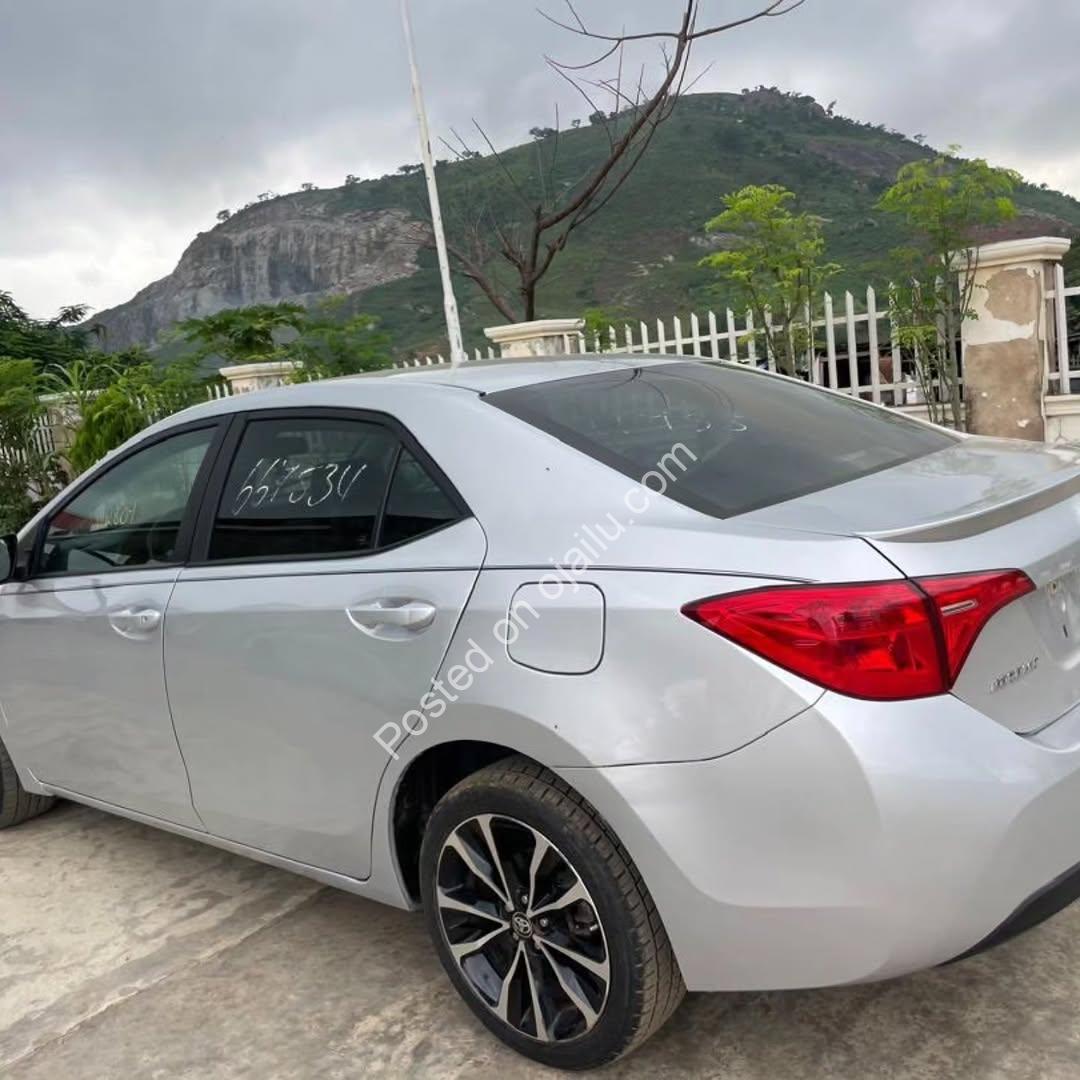 Mint 2017 Corolla: Cleared Duty, Ready to Roll!