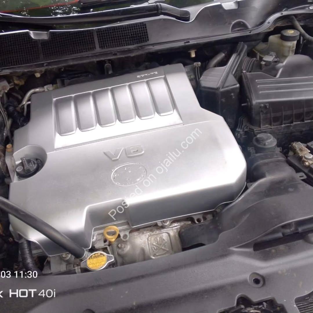 “2010 Toyota Venza: Impeccable Inside, Solid Engine, 7.8M”