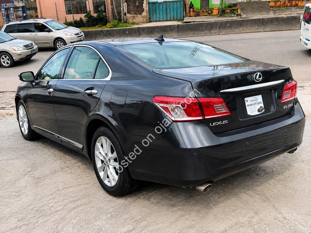 2010 Lexus ES 350: Luxury, Fully Cleared