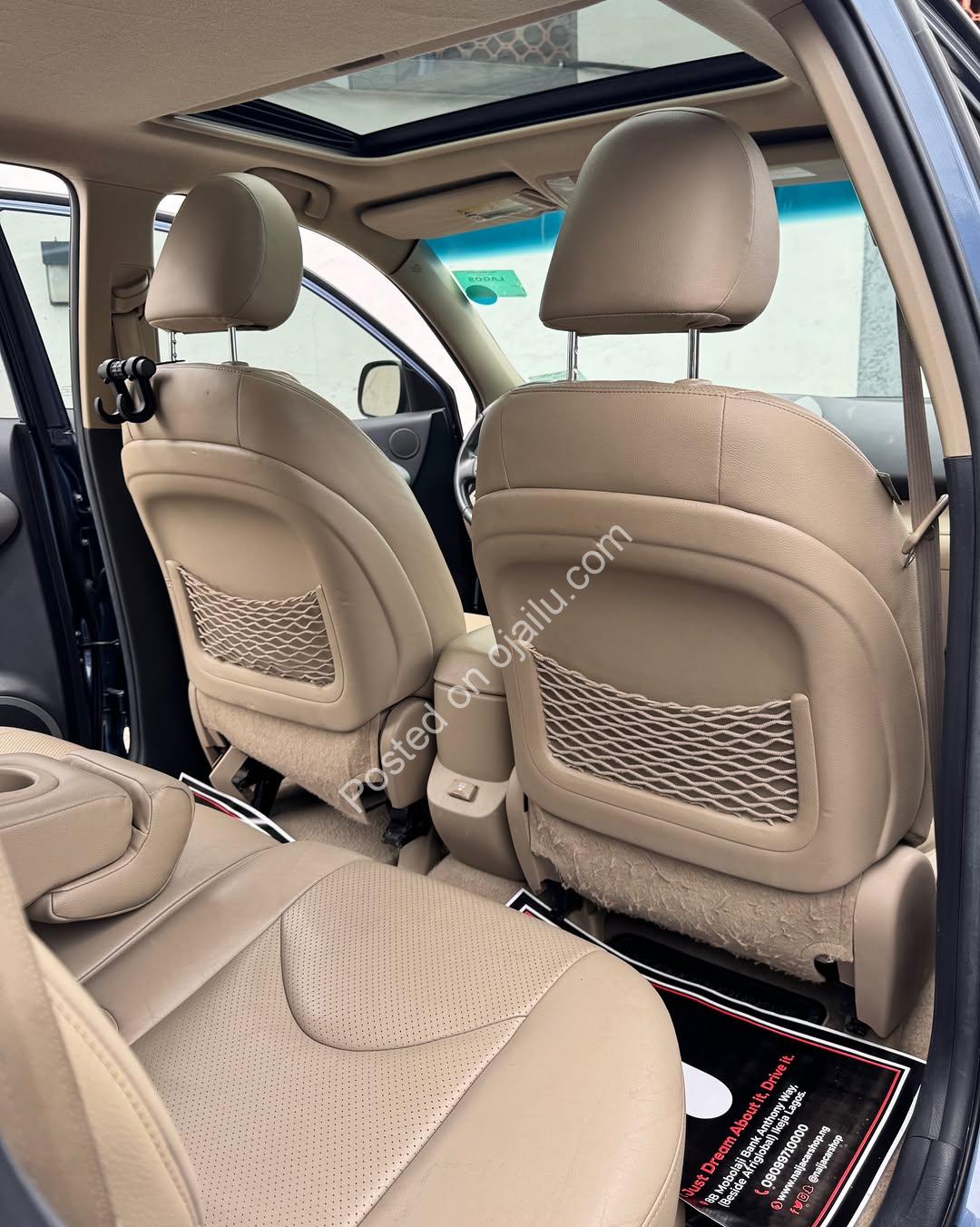 Own the Road in Luxury: 2012 RAV4 Limited—₦15.99m!