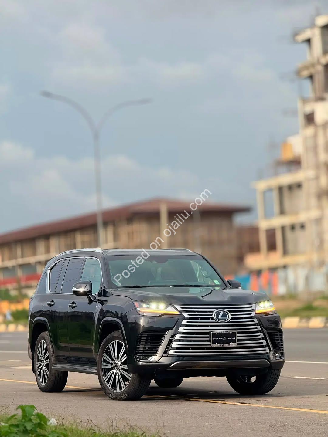 2023 Lexus LX600 – Luxury Unleashed!